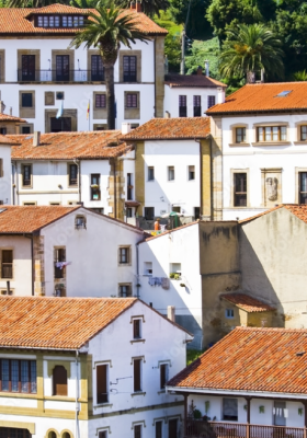 4. Fachadas Lastres